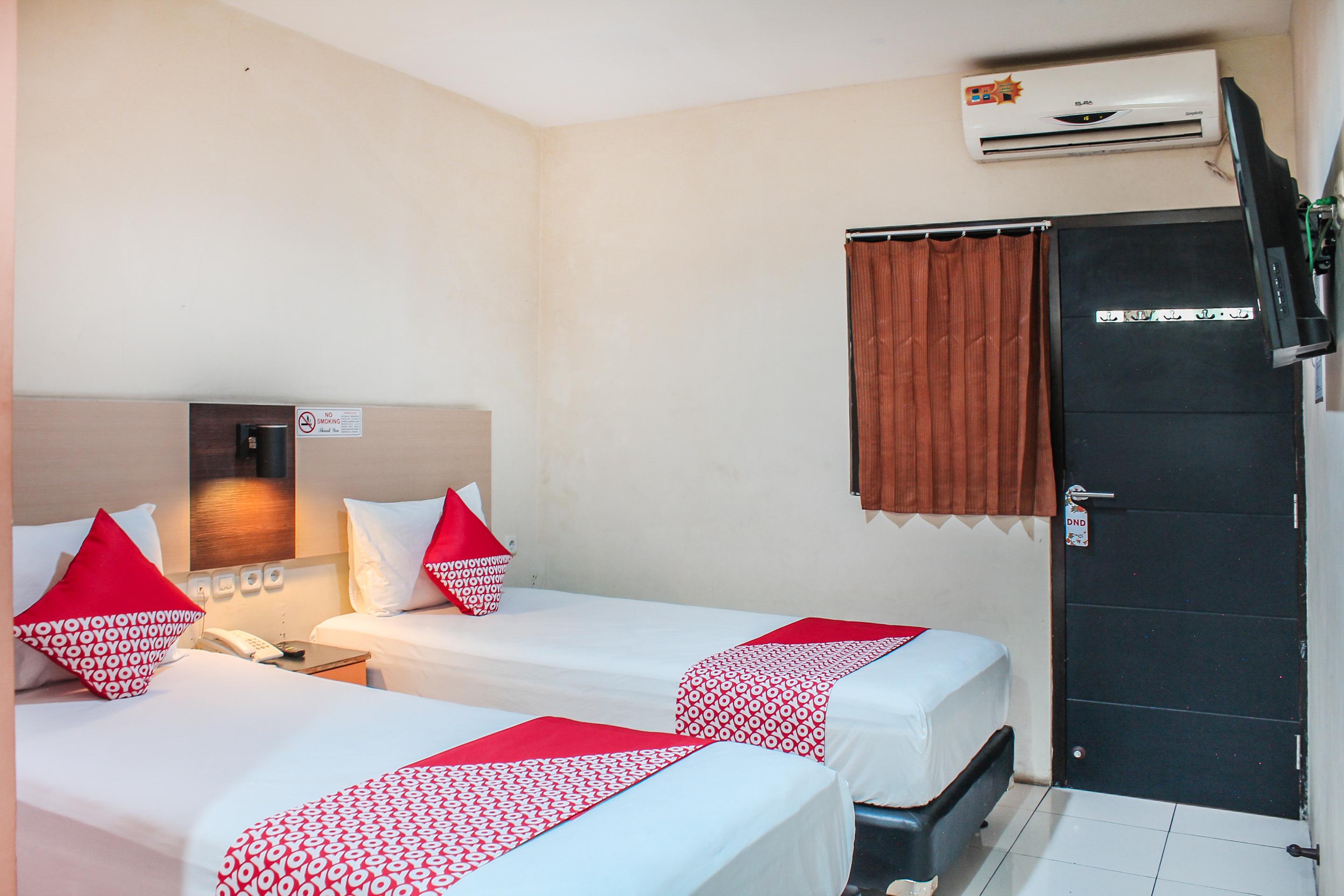 OYO 989 Audah Guesthouse Syariah Jakarta Bagian luar foto