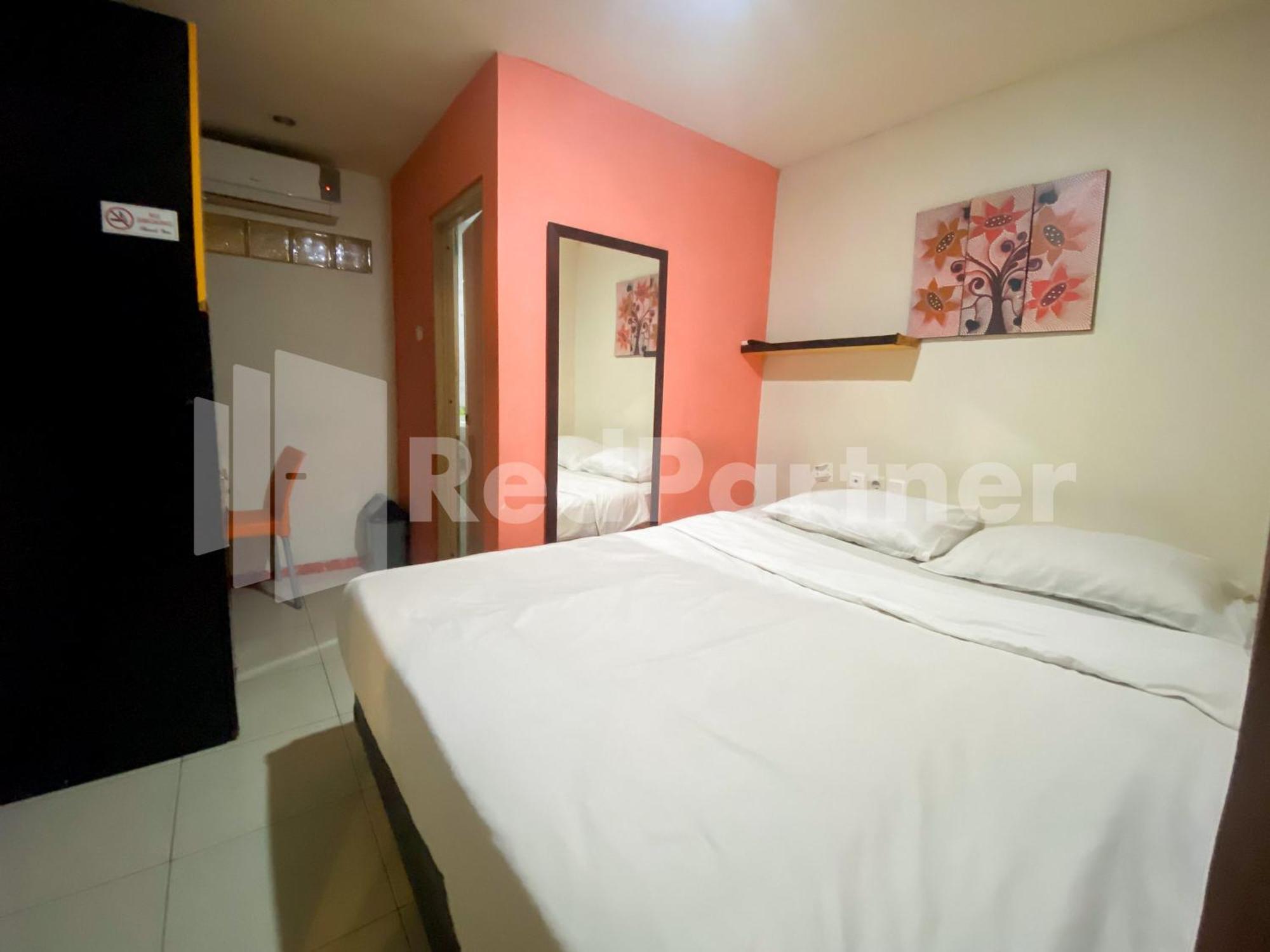 OYO 989 Audah Guesthouse Syariah Jakarta Bagian luar foto