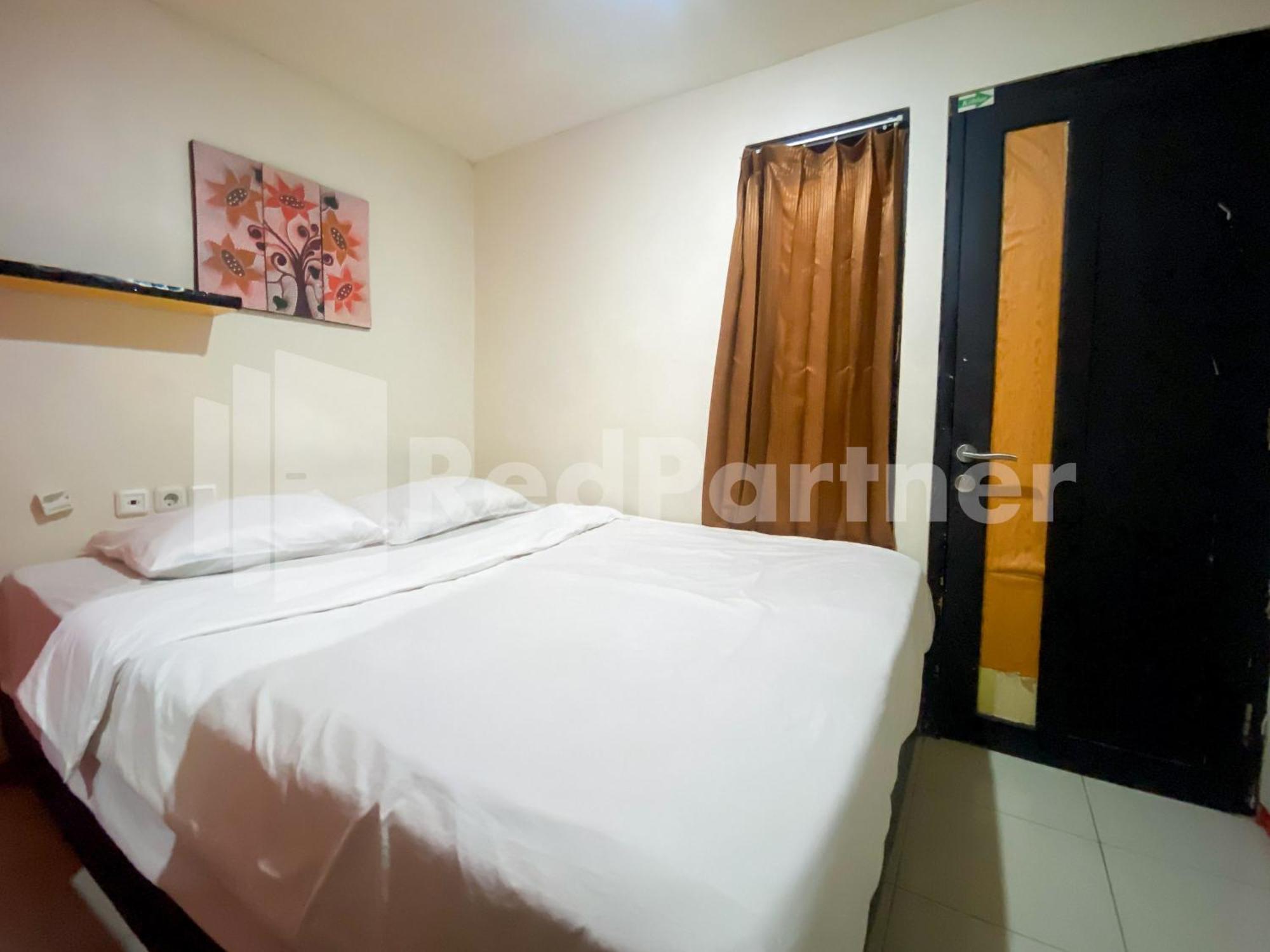 OYO 989 Audah Guesthouse Syariah Jakarta Bagian luar foto