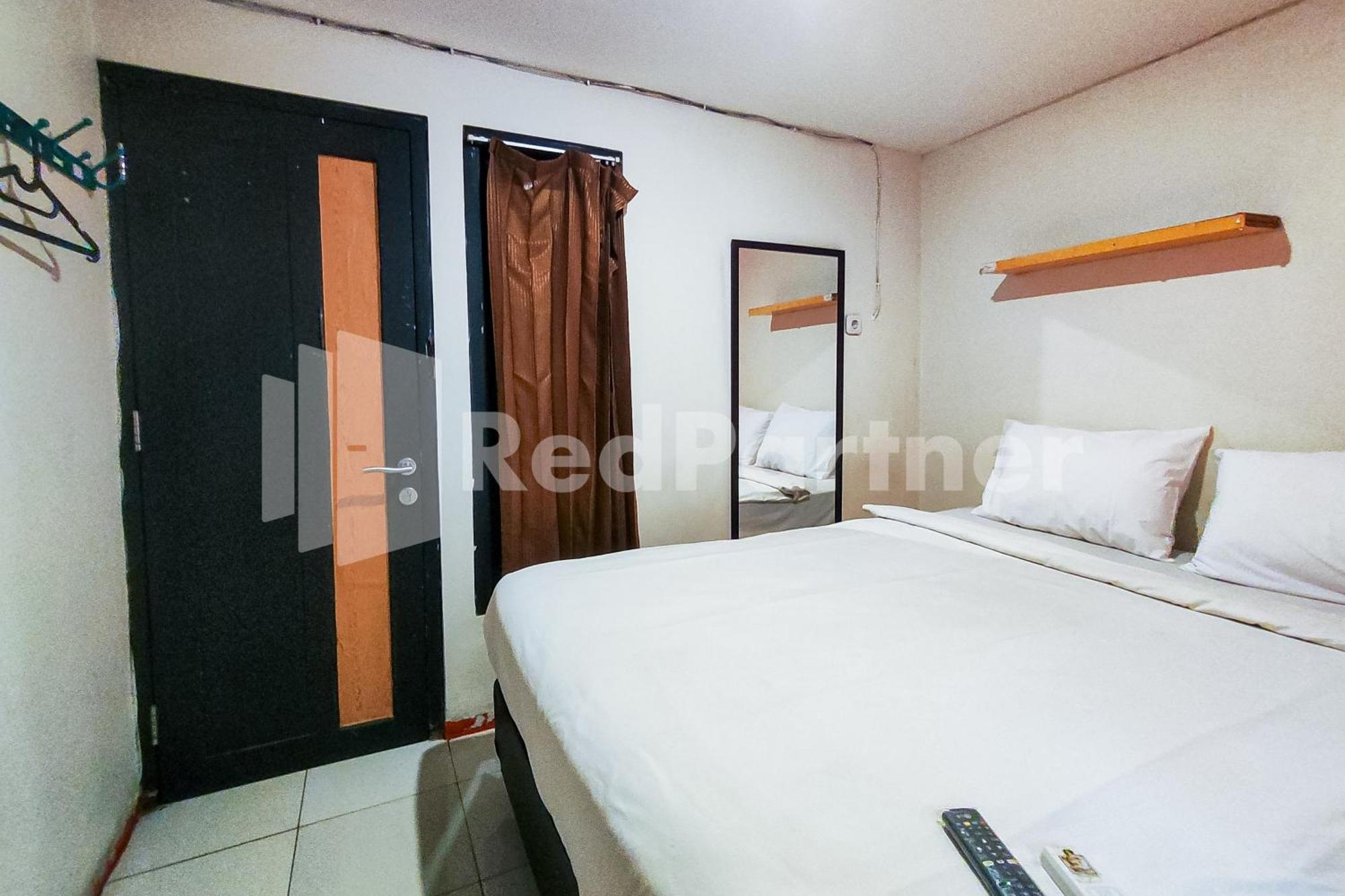 OYO 989 Audah Guesthouse Syariah Jakarta Bagian luar foto